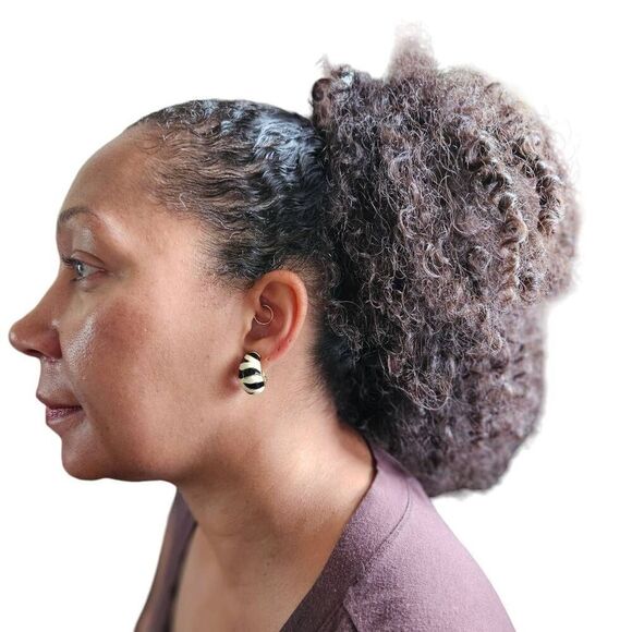 Vintage Kenneth Jay Lane Black and Cream Enamel Swirl Clip-On Earrings | 1.04" | - Picture 5 of 8